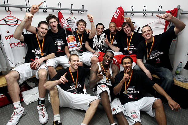 崔康熙带队 崔康熙带队