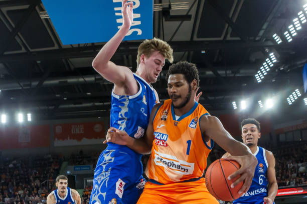 还需要强大 还需要强大