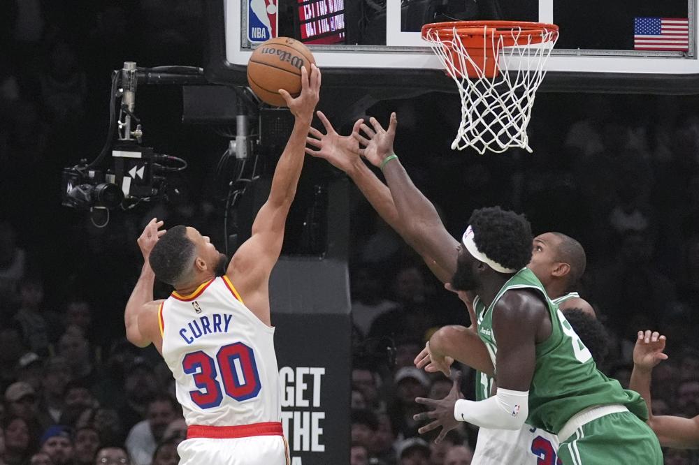 年轻球员为 年轻球员为