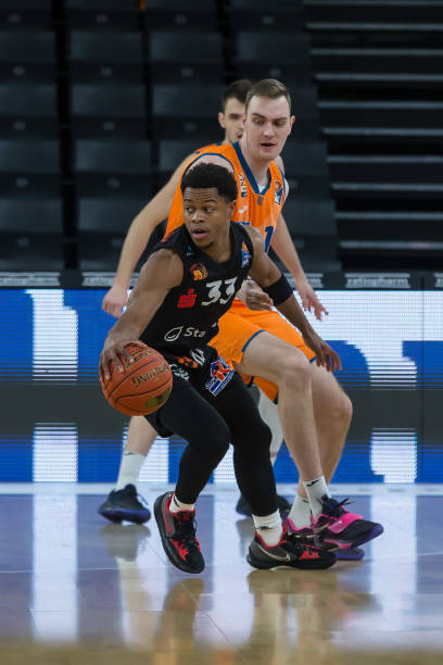 热刺背后的 热刺背后的