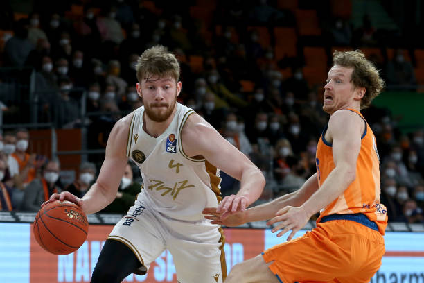 一个从欧战 一个从欧战