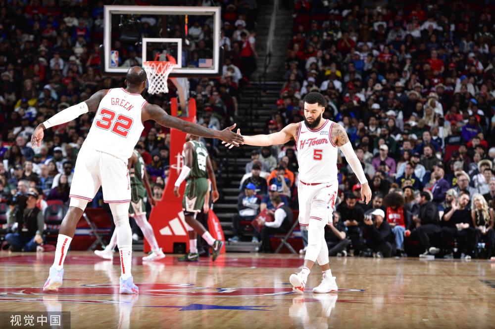 某位二年级 某位二年级